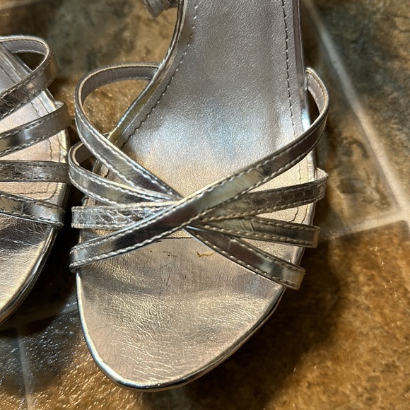 Silver stiletto size 8 - Picture 4 of 5